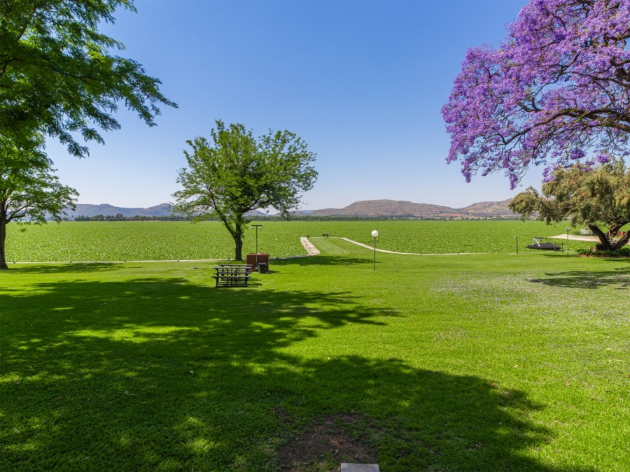 1 Bedroom Property for Sale in Kosmos North West